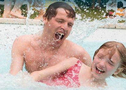 Les chatouilles Les chatouilles